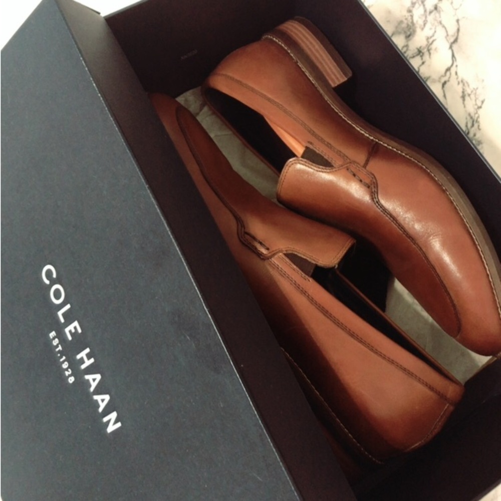 Brand New Mens Cole Haan 10.5 M Brown Loafers